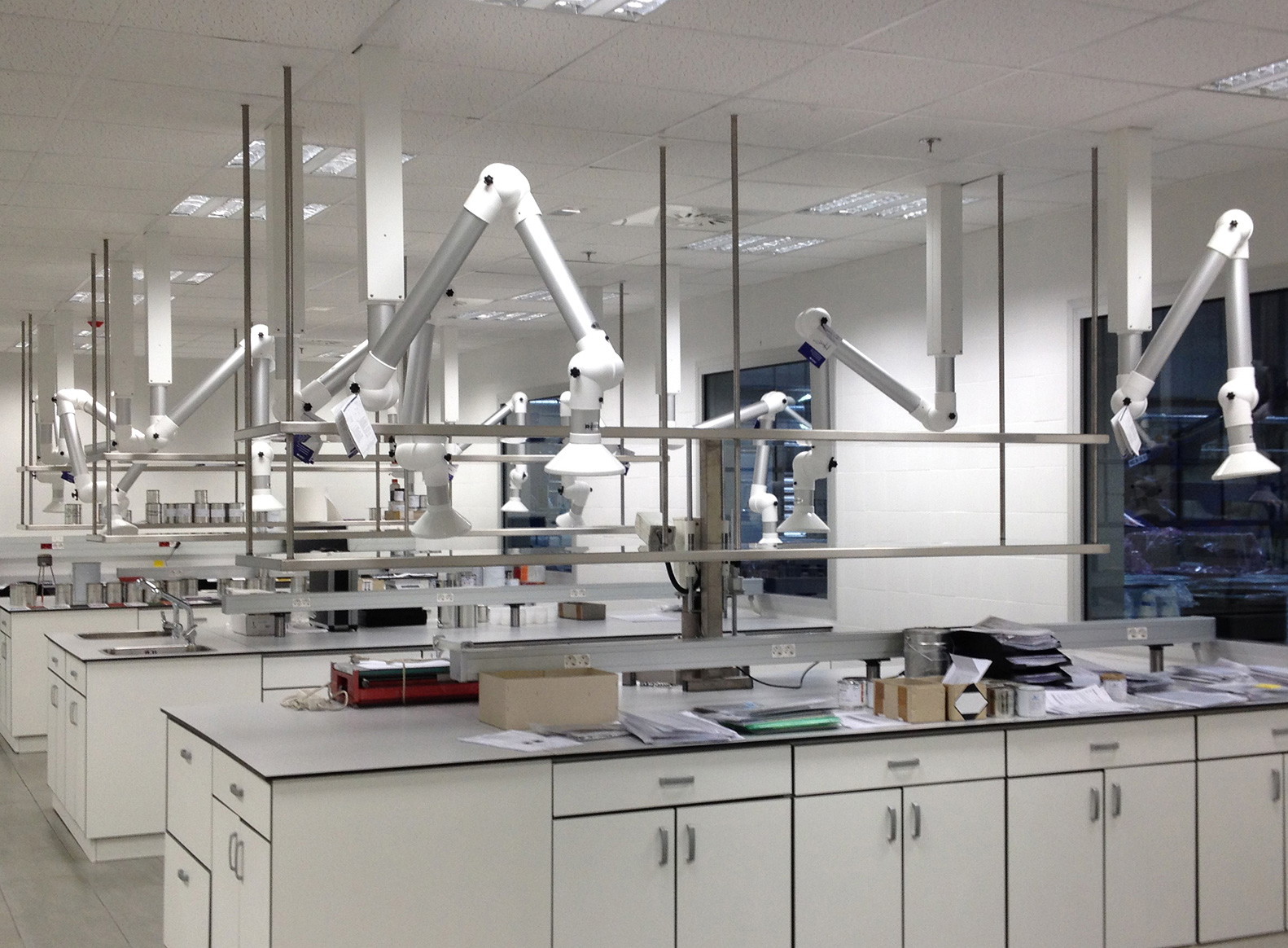 Aspiración localizada en laboratorios - Iberclean